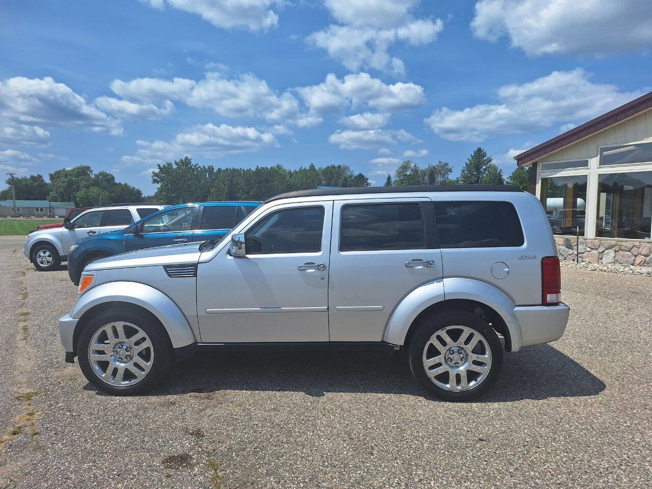 Used 2011 Dodge Nitro Heat image 1