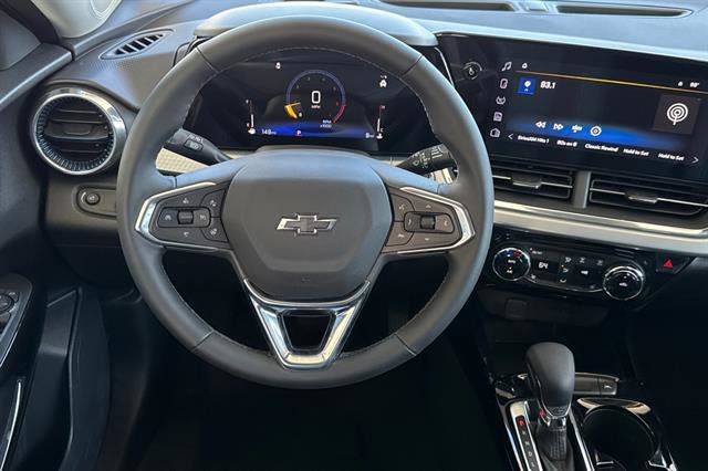 New 2026 Chevrolet Trax LT w/ Driver Confidence Package image 15