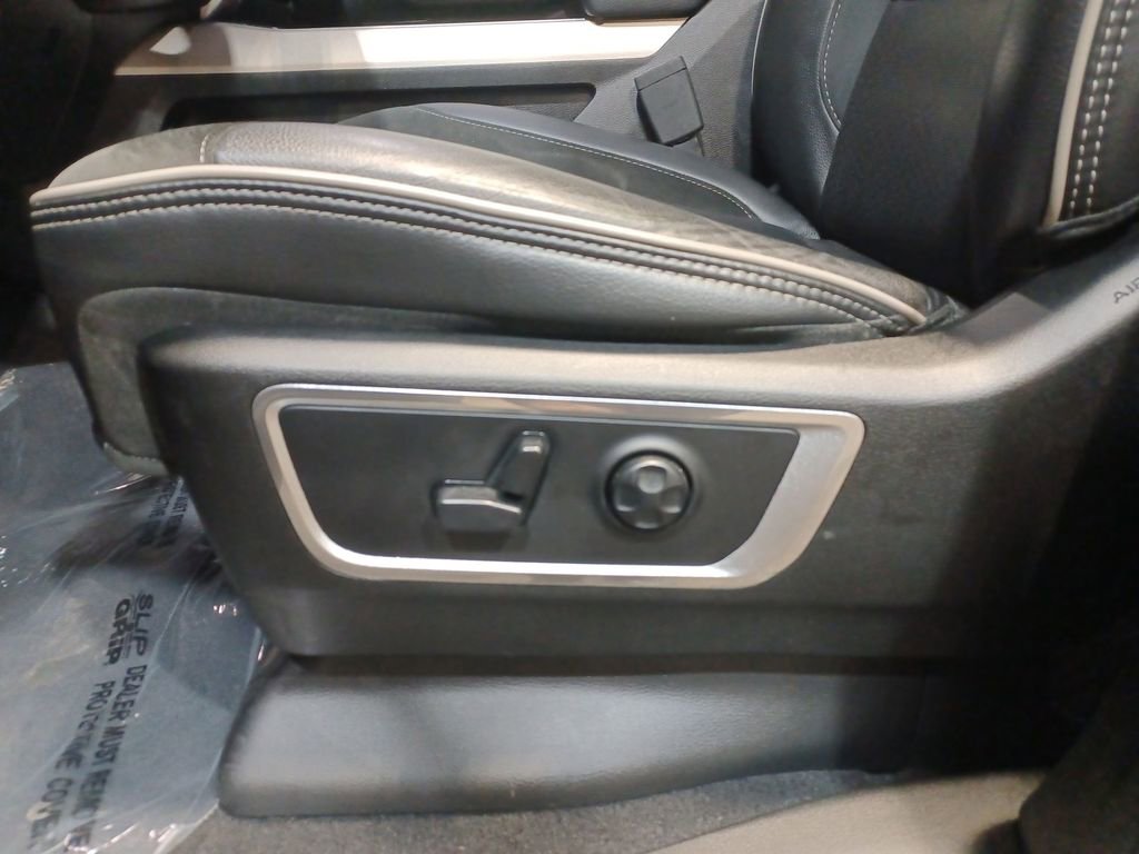 Used 2019 RAM 1500 Laramie image 14