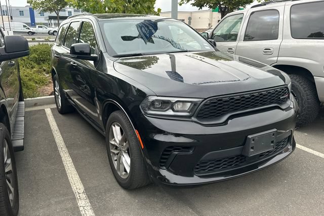 Used 2024 Dodge Durango GT RWD image 2