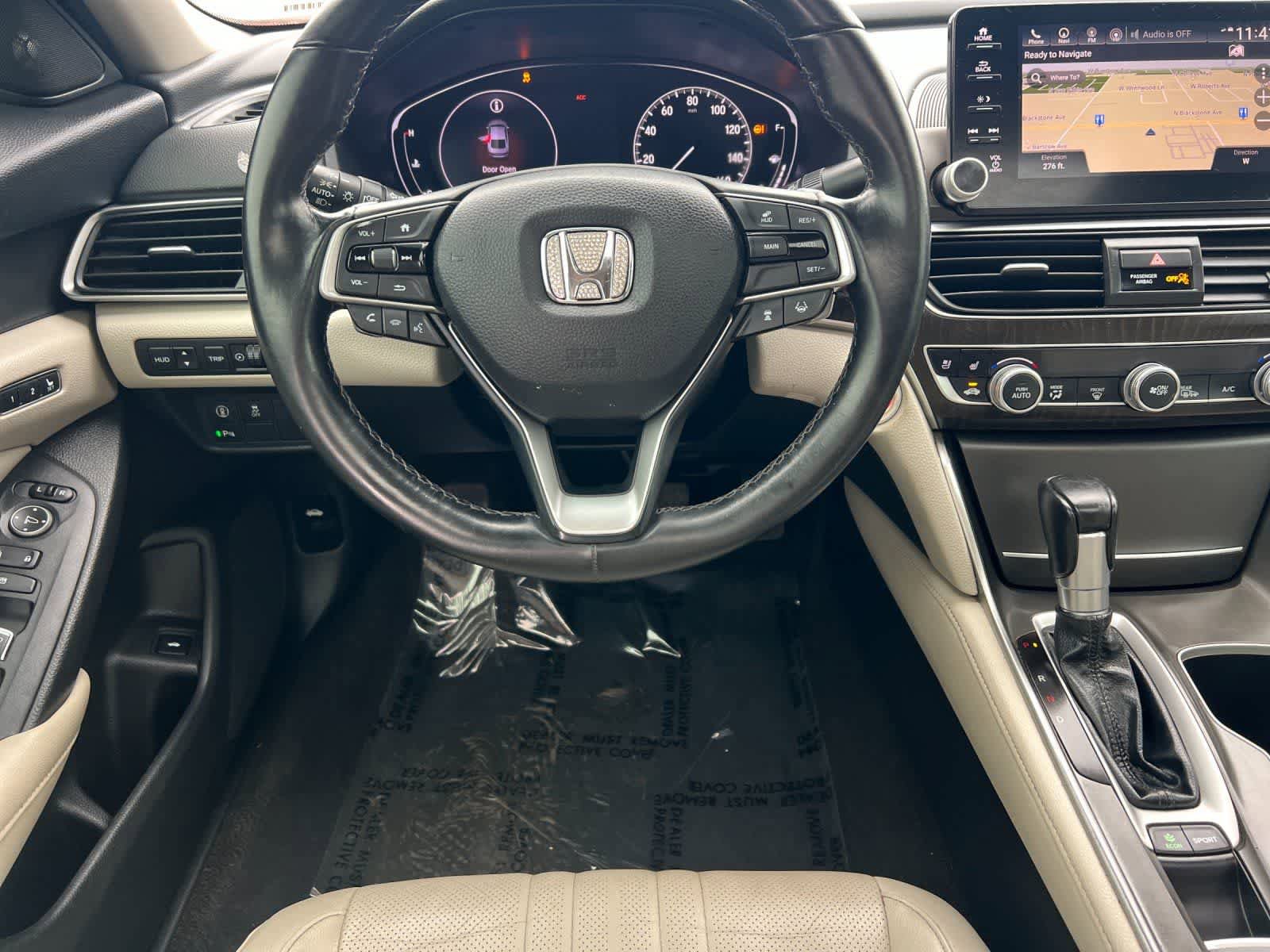 Used 2018 Honda Accord Touring image 15