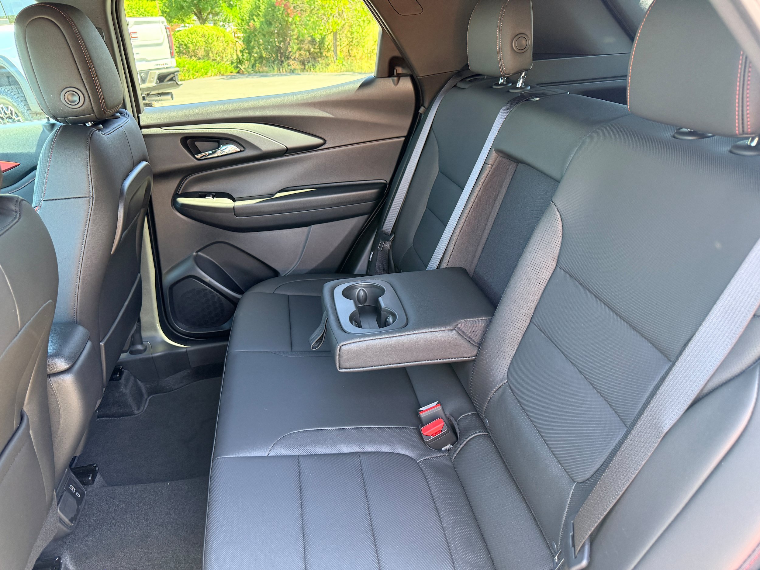 New 2026 Chevrolet TrailBlazer RS w/ Convenience Package AWD/4WD image 9
