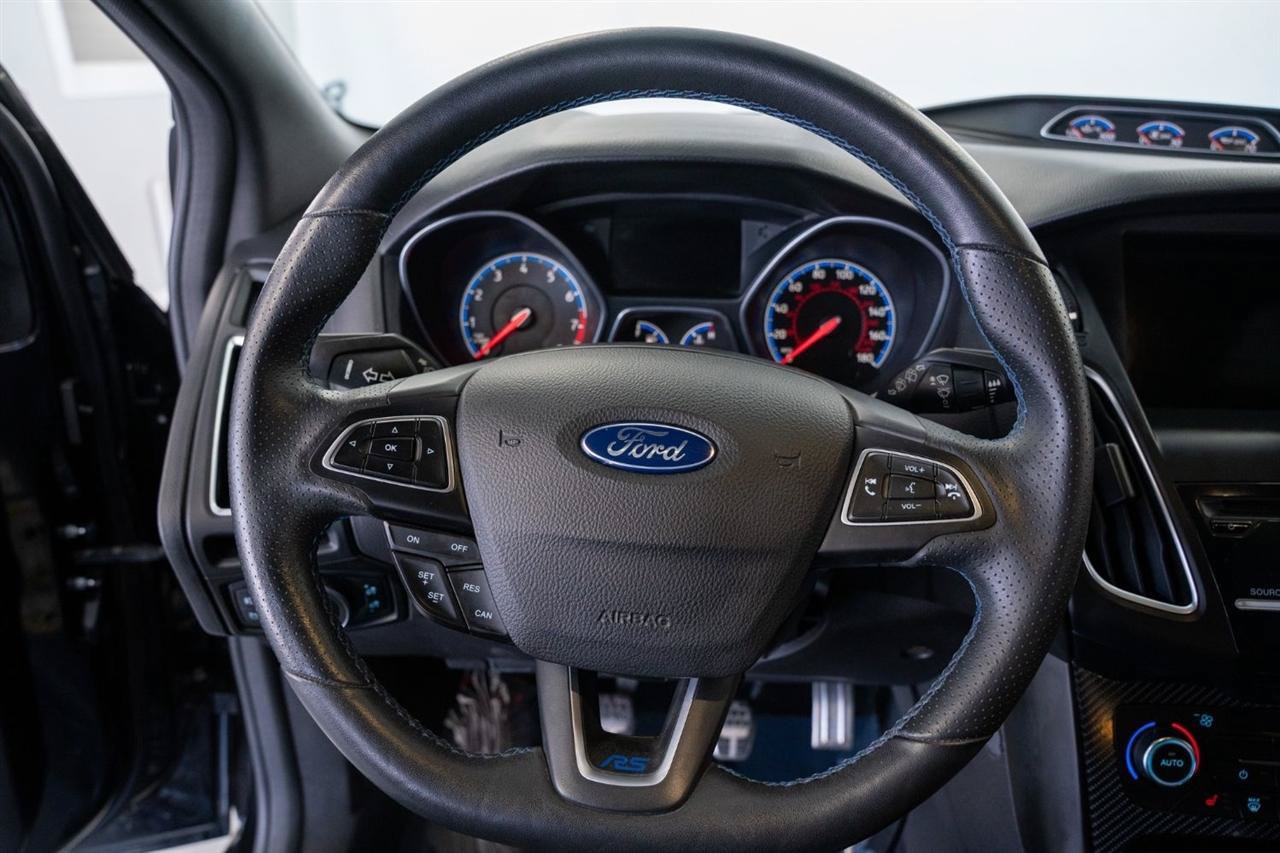 Used 2017 Ford Focus RS AWD/4WD image 16