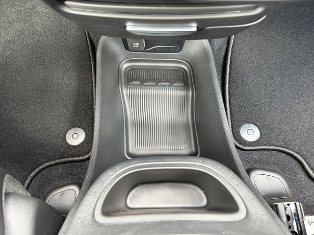 New 2026 Chrysler Pacifica Select image 32