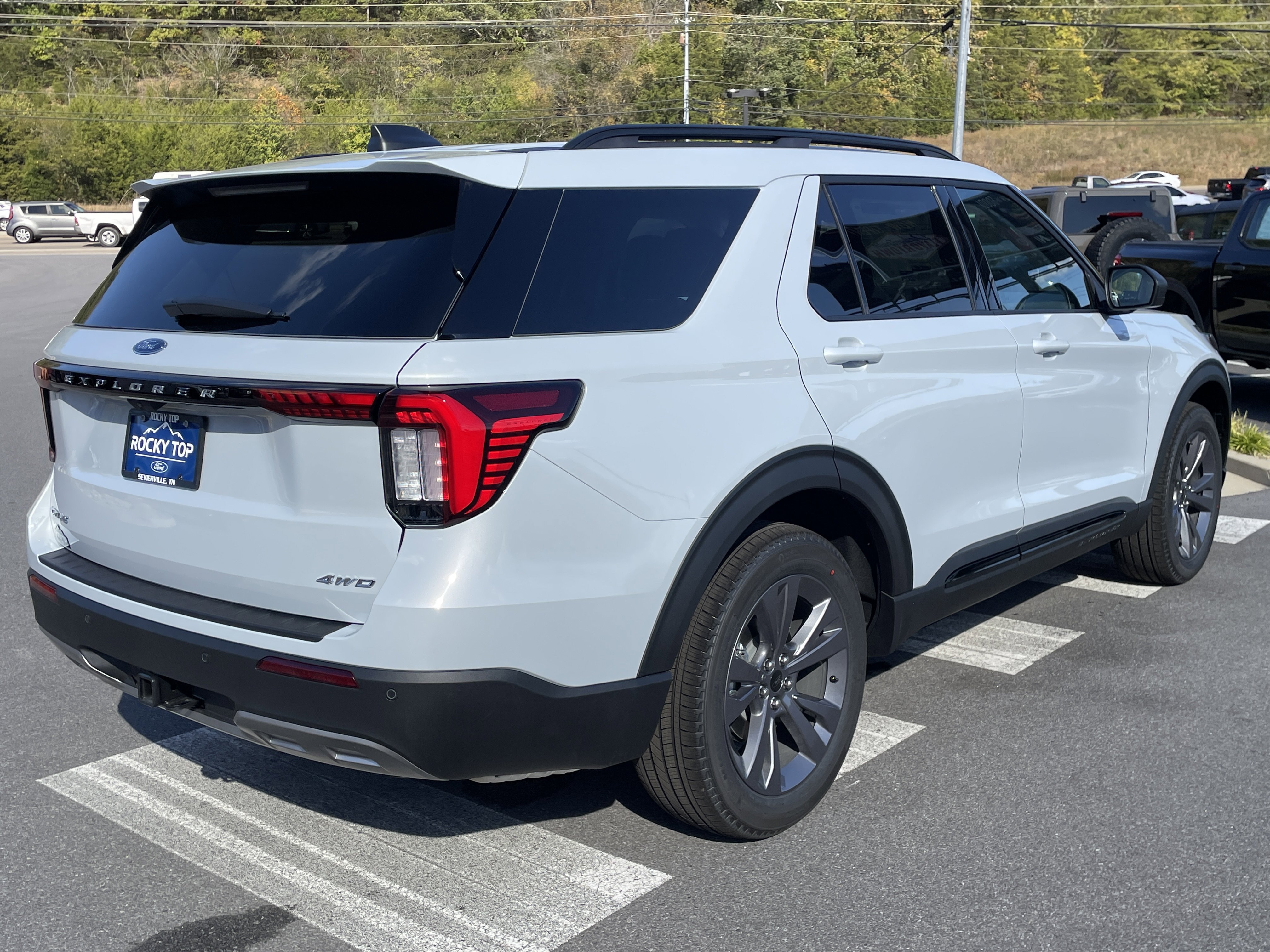 New 2026 Ford Explorer Active image 5