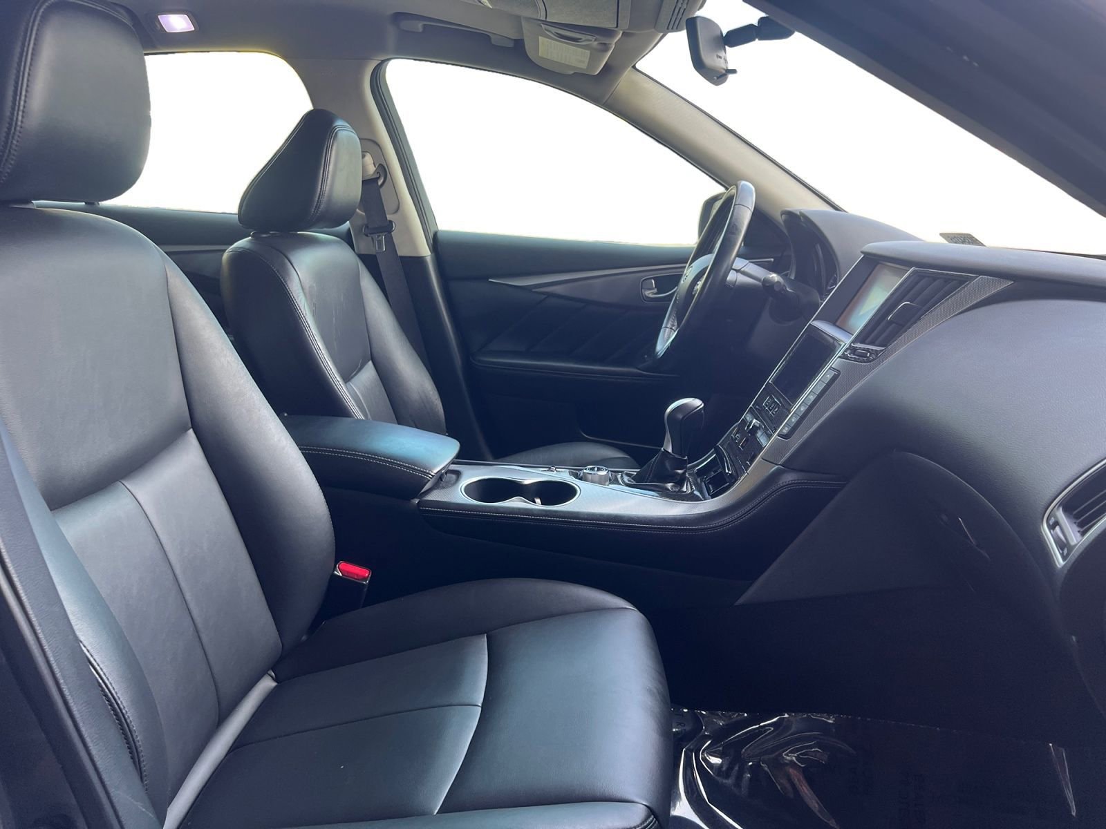 Used 2015 INFINITI Q50 RWD image 15