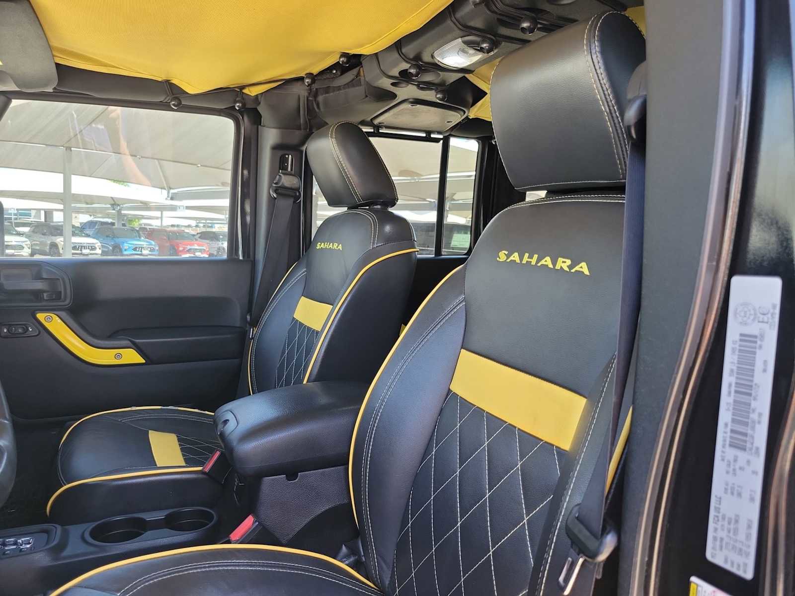 Used 2015 Jeep Wrangler Unlimited Sahara w/ Connectivity Group image 7