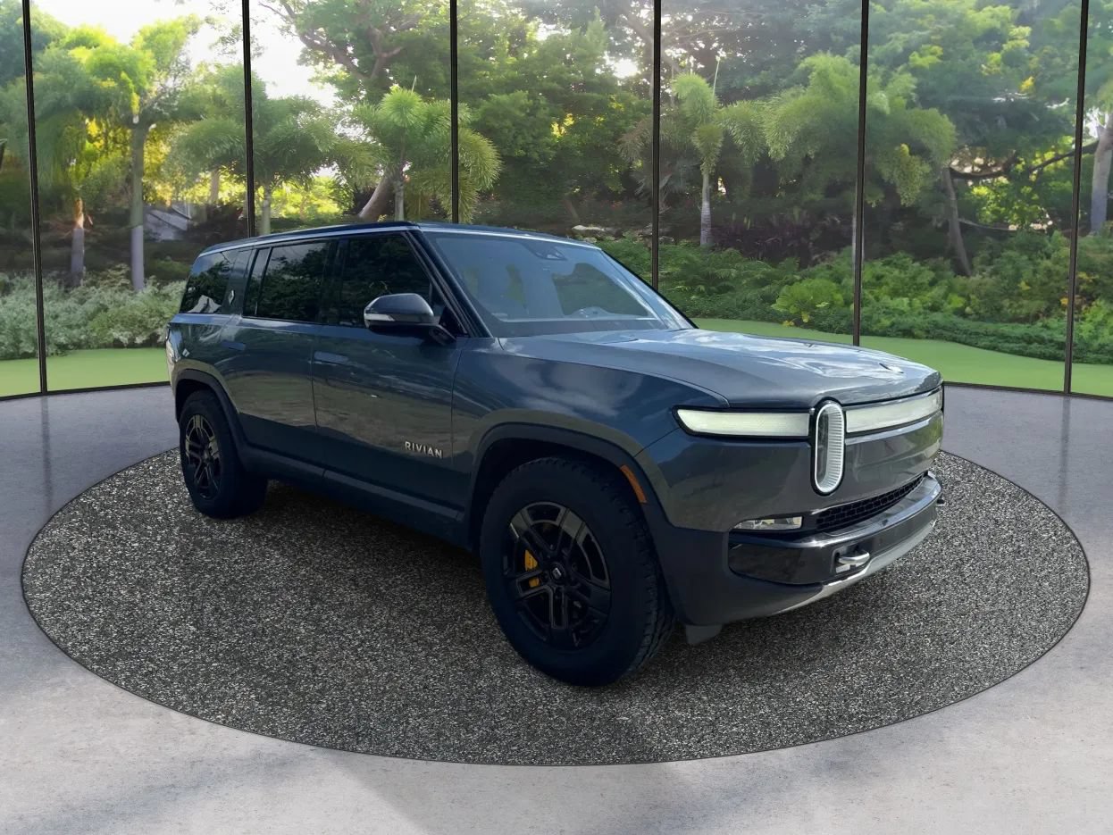 Used 2023 Rivian R1S Adventure AWD/4WD image 3