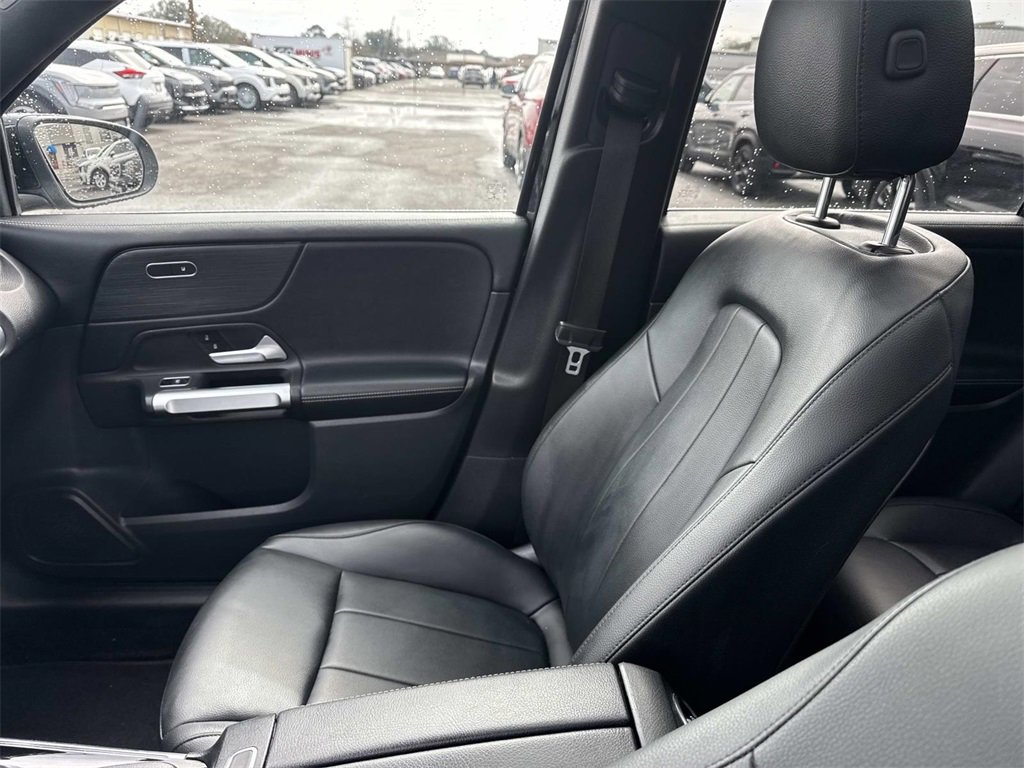 Used 2022 Mercedes-Benz GLB 250 image 29