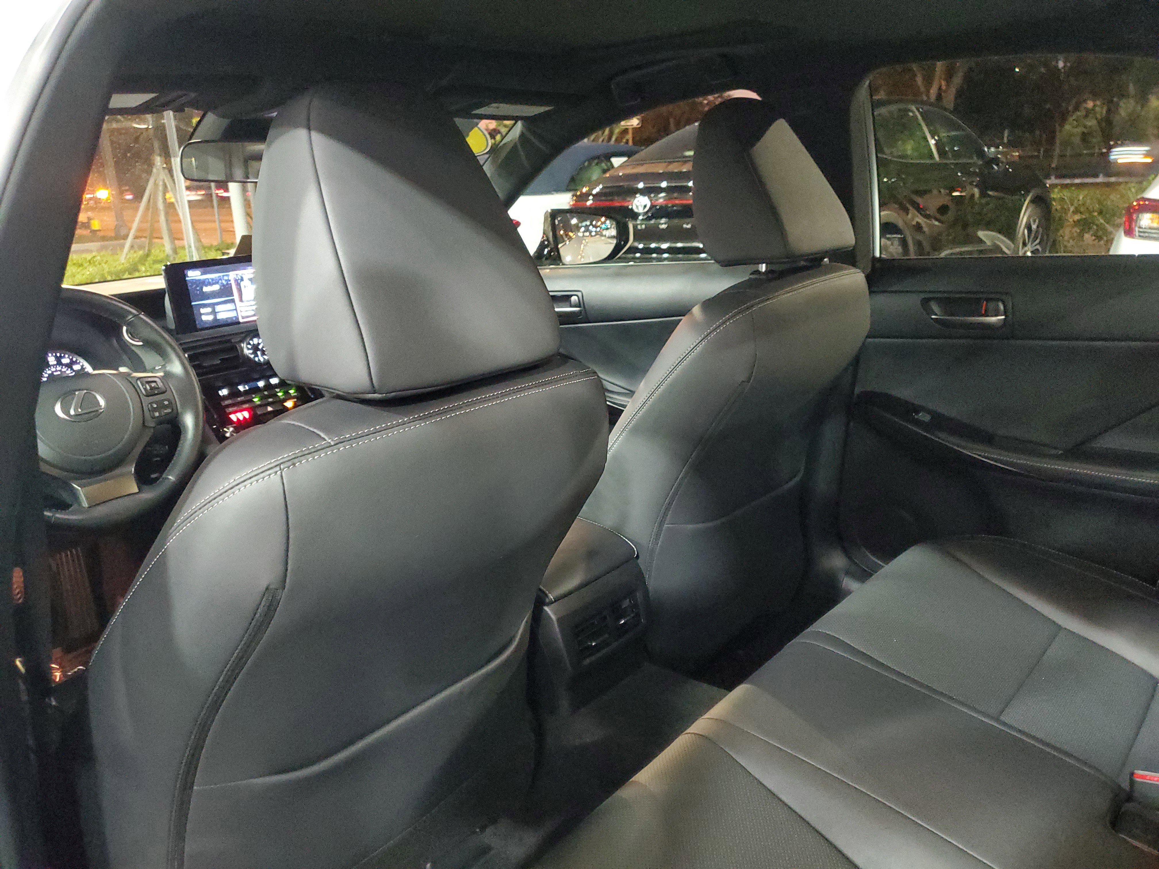 Used 2025 Lexus IS 350 F Sport image 11