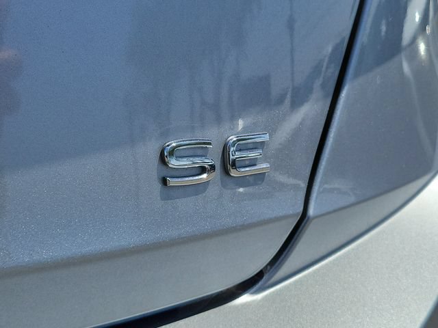 Used 2024 Volkswagen Jetta SE FWD image 6
