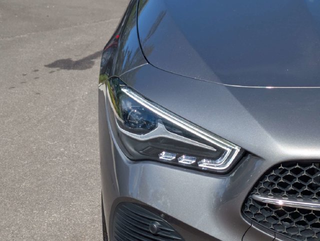 Used 2025 Mercedes-Benz CLA 250 4MATIC image 10