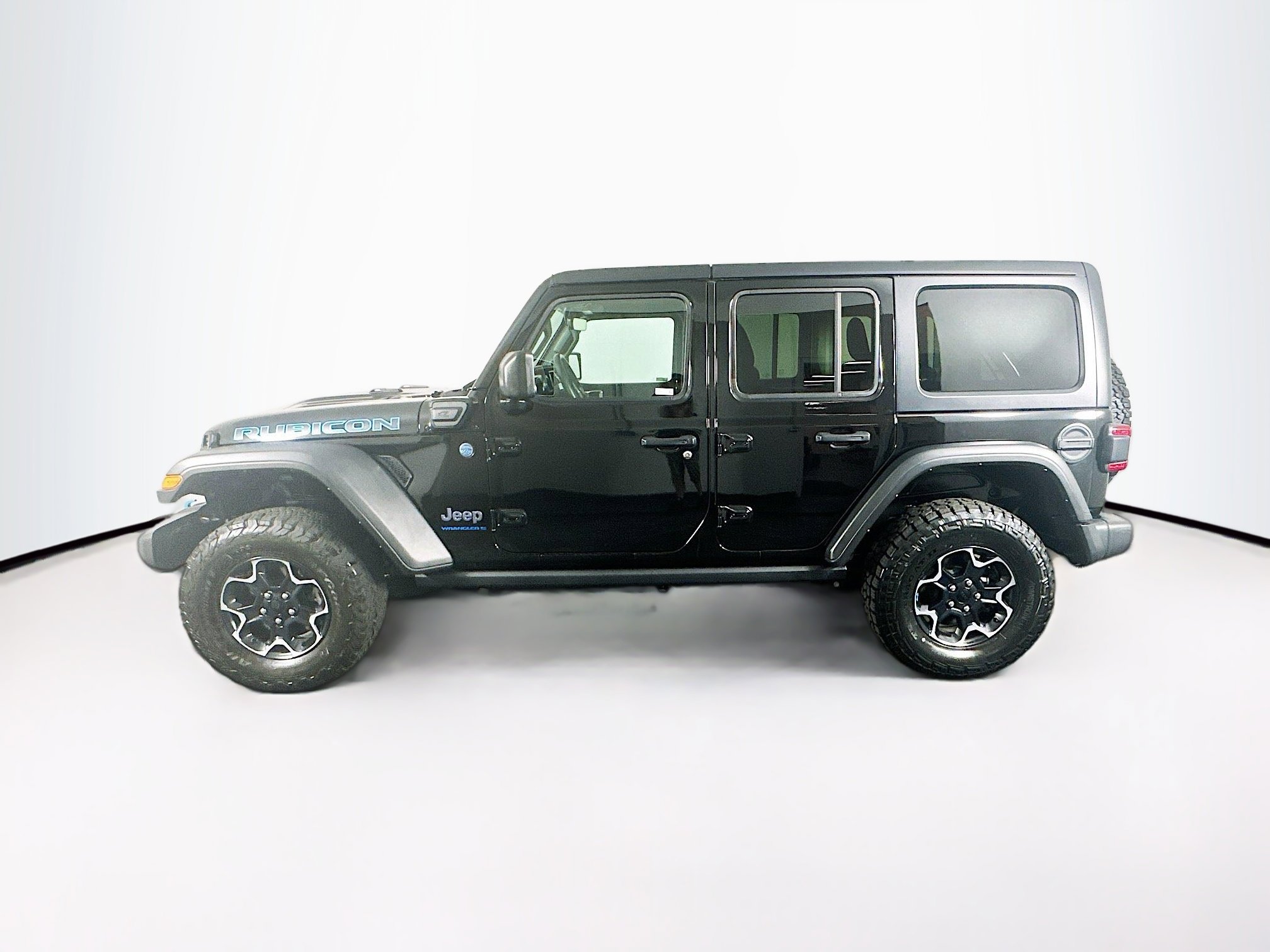 Used 2023 Jeep Wrangler Unlimited Rubicon 4xe w/ Cold Weather Group AWD/4WD image 4