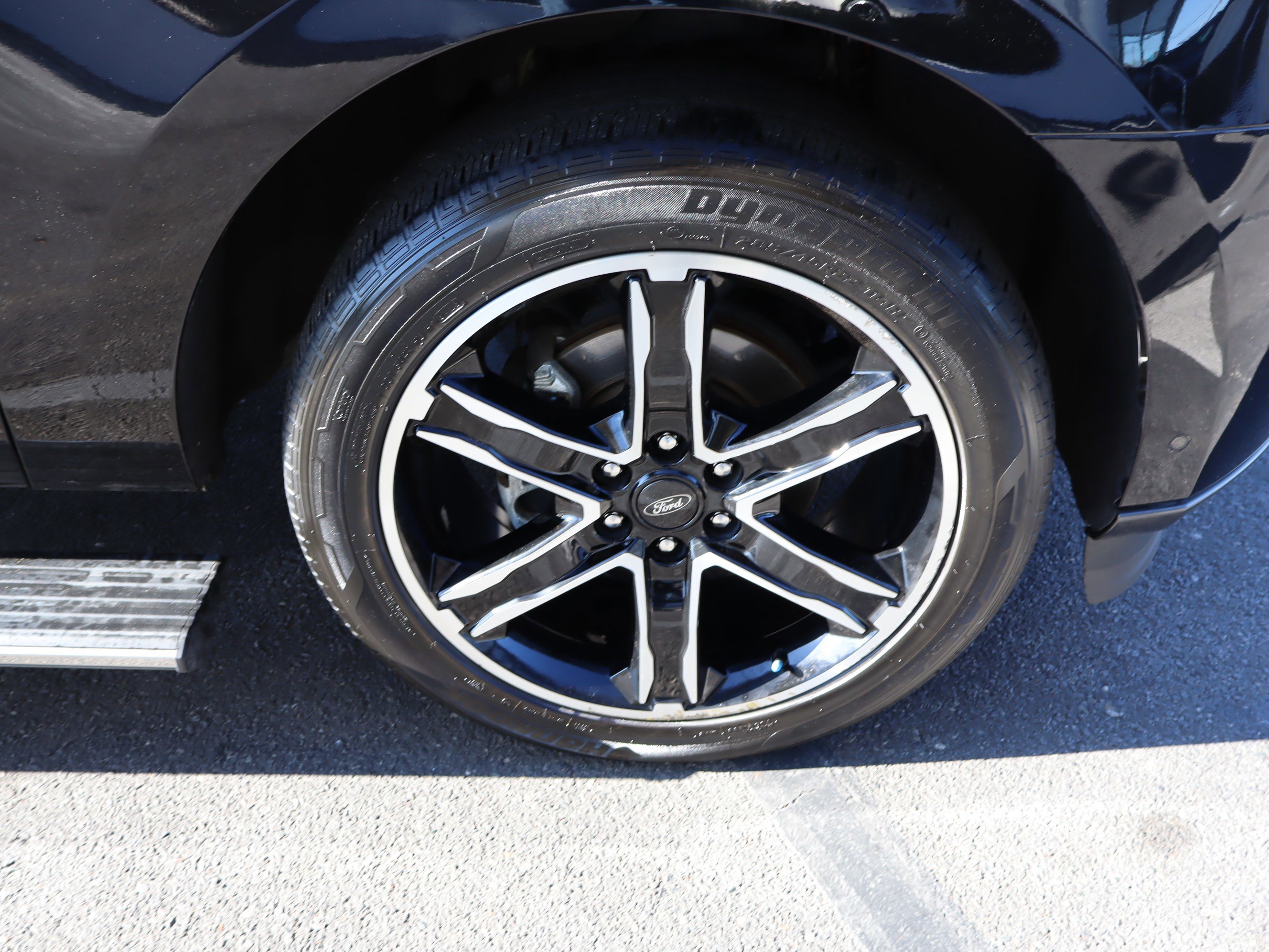 Used 2020 Ford Expedition Limited w/ Special Edition Package image 42