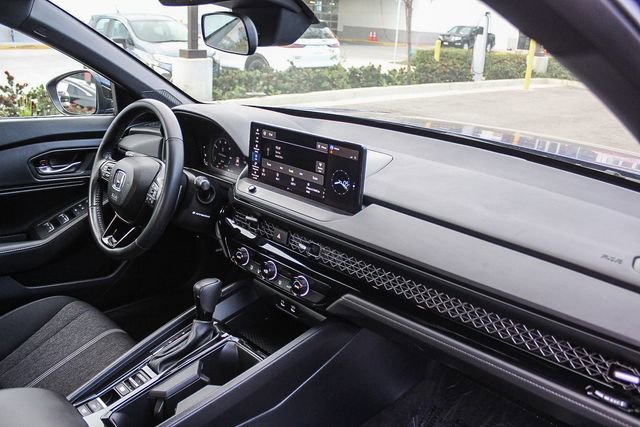 Used 2024 Honda Accord Sport image 23