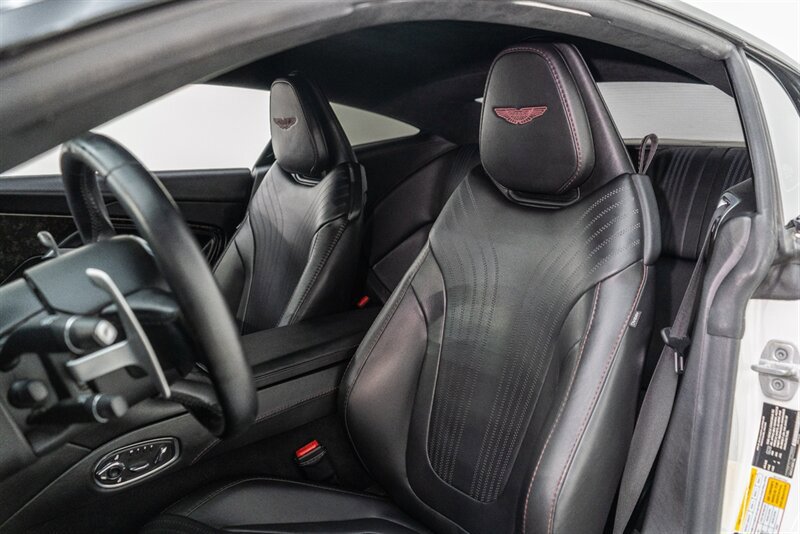 Used 2018 Aston Martin DB11 V12 RWD image 30