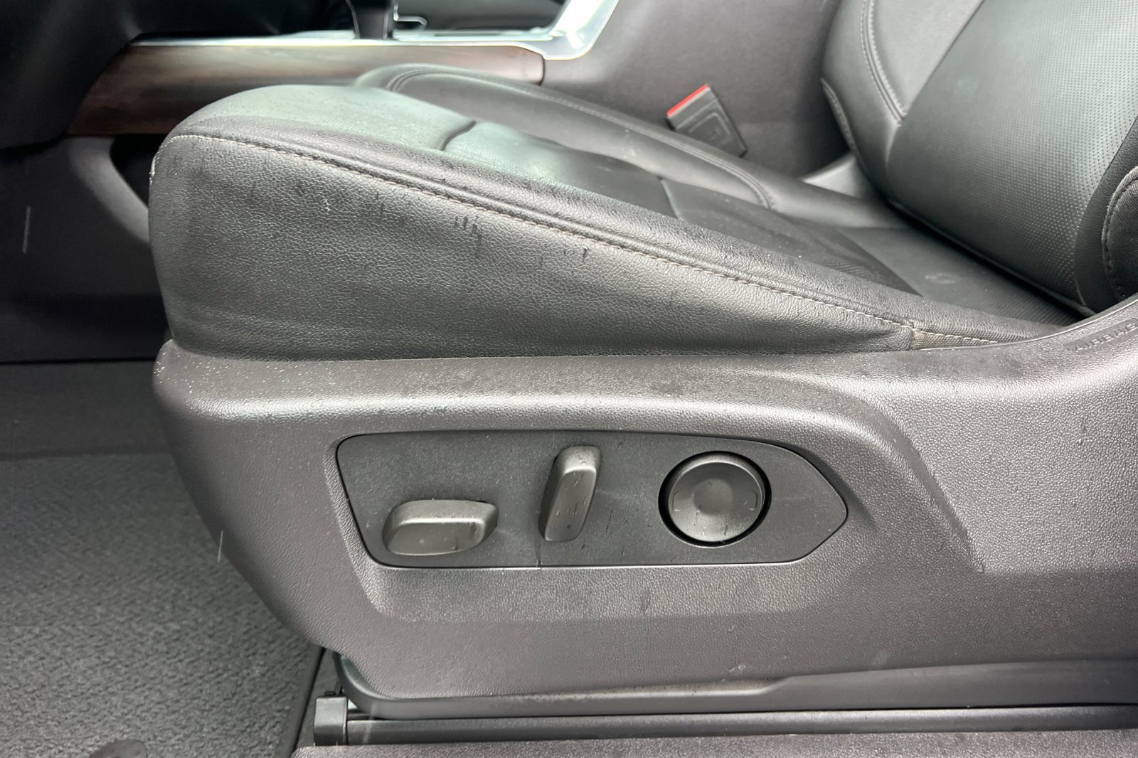 Used 2024 GMC Sierra 1500 SLT w/ SLT Premium Plus Package image 13