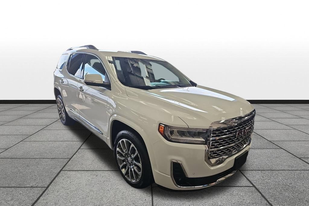 Used 2023 GMC Acadia Denali FWD image 3