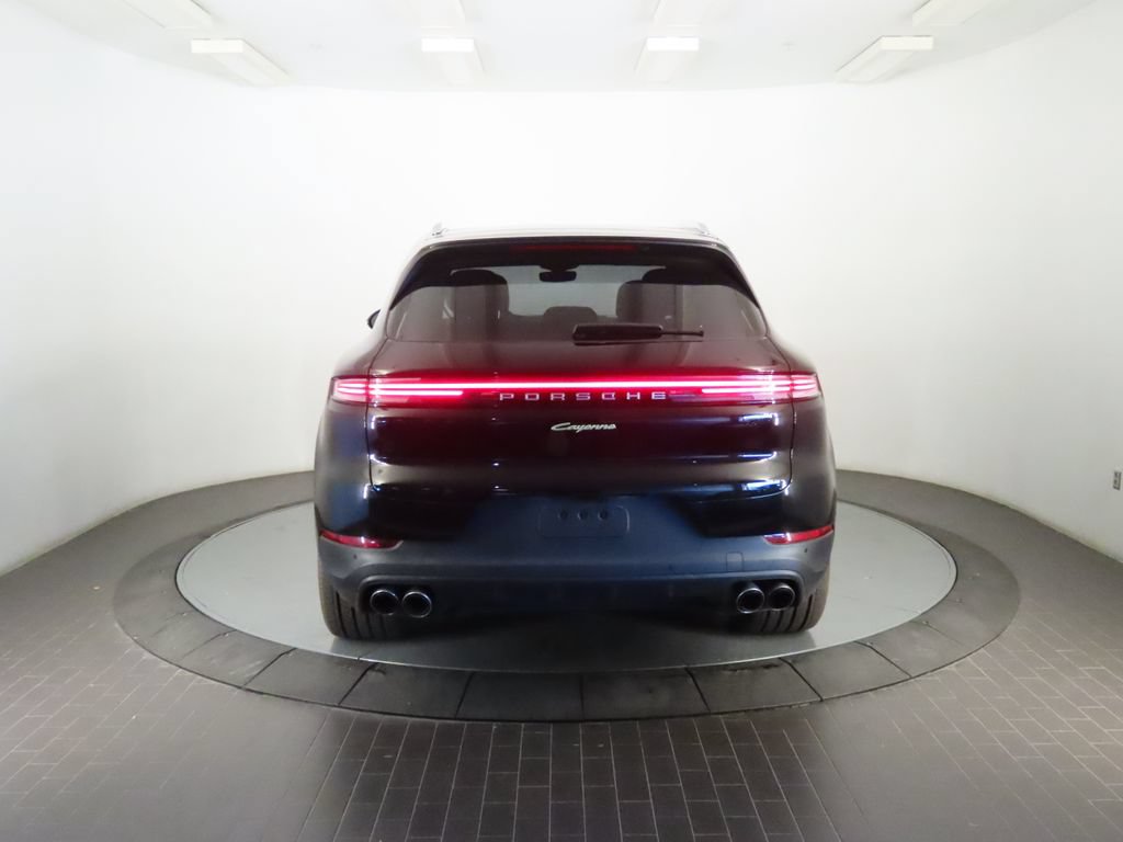 Certified 2026 Porsche Cayenne E-Hybrid AWD/4WD image 6