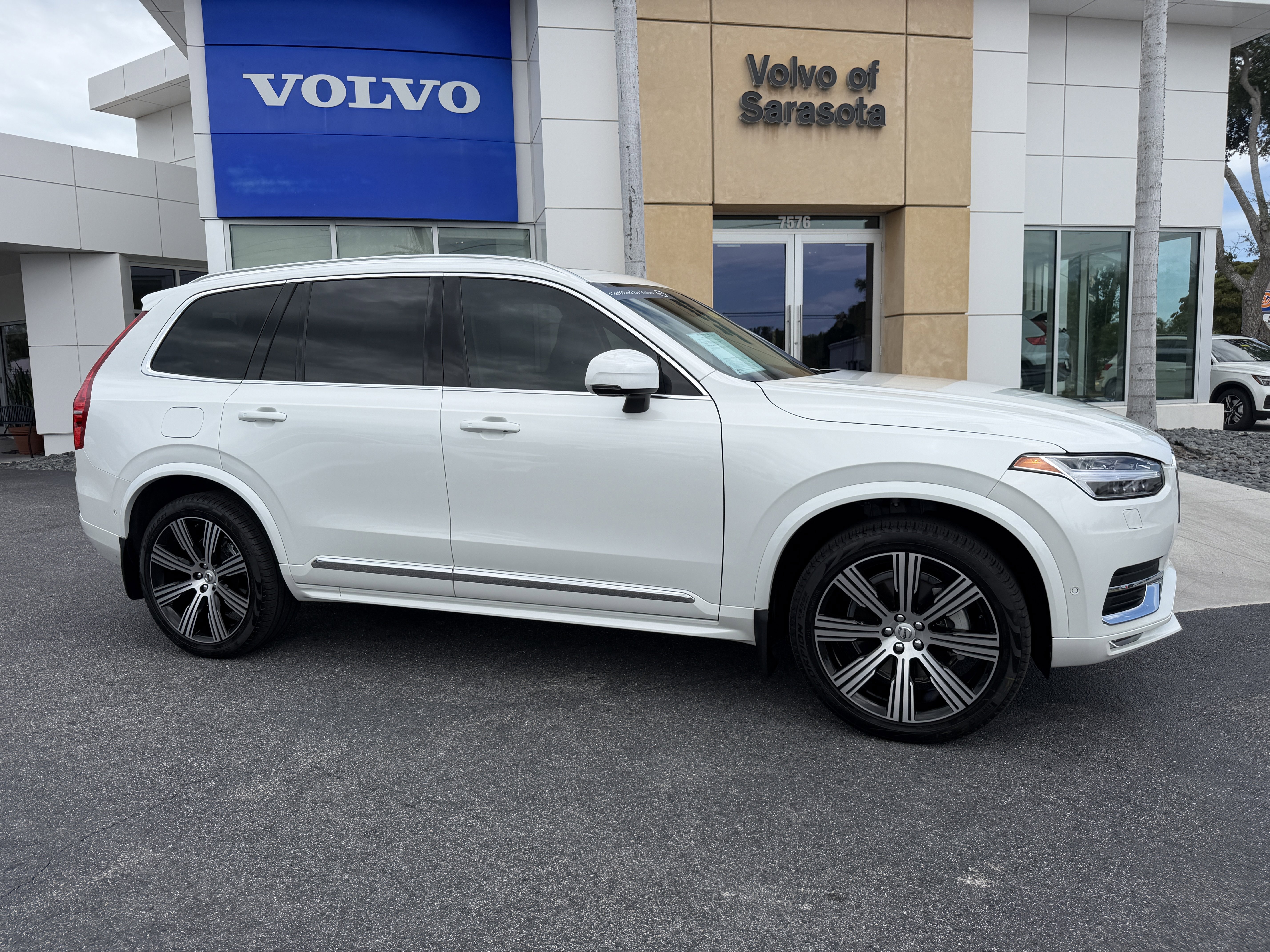 Certified 2024 Volvo XC90 B6 Ultimate w/ Protection Package Premier