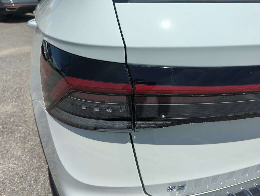 New 2026 Volkswagen Taos SE AWD/4WD image 18