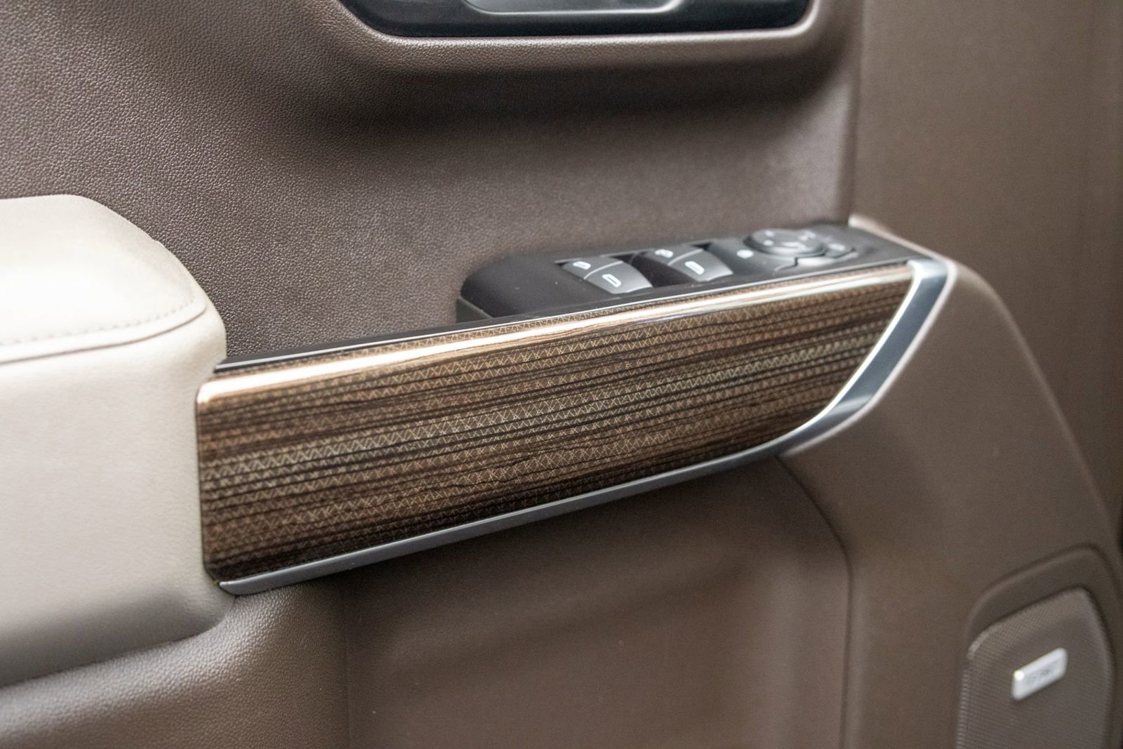 Used 2020 Chevrolet Silverado 1500 LT Trail Boss image 9