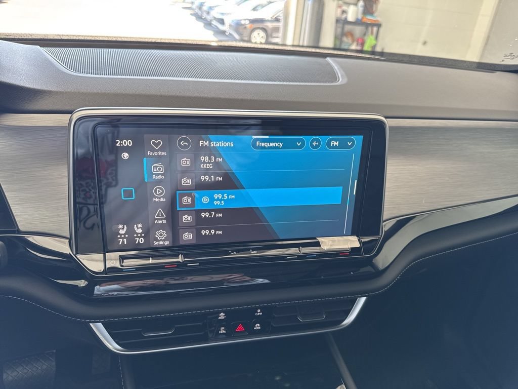 New 2026 Volkswagen Atlas Cross Sport SE AWD/4WD image 8