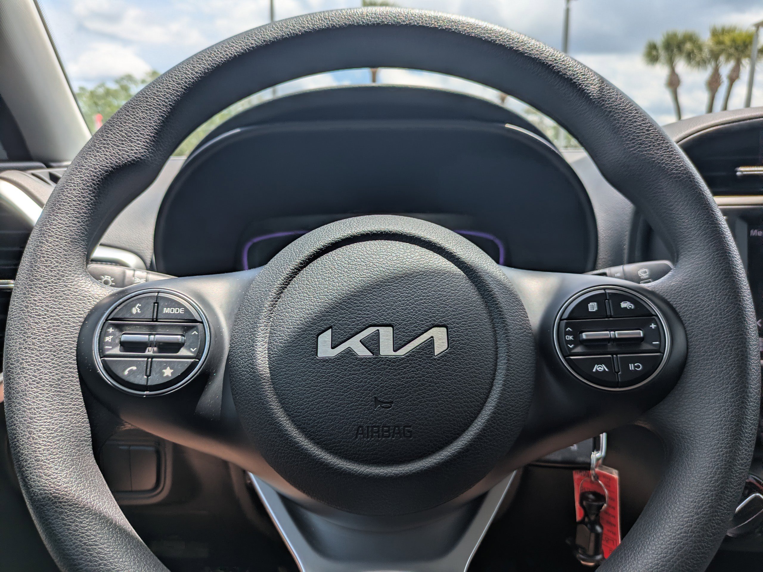 Used 2024 Kia Soul LX w/ Option Group 015 FWD image 27