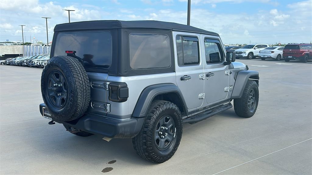 Used 2018 Jeep Wrangler Unlimited Sport image 13