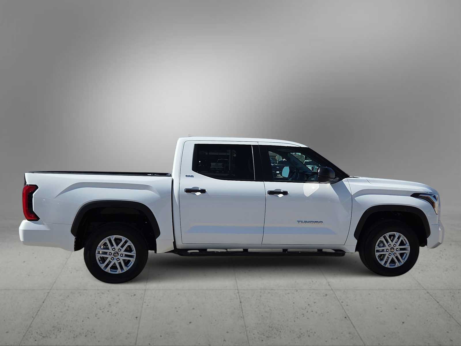 Used 2024 Toyota Tundra SR5 AWD/4WD image 9