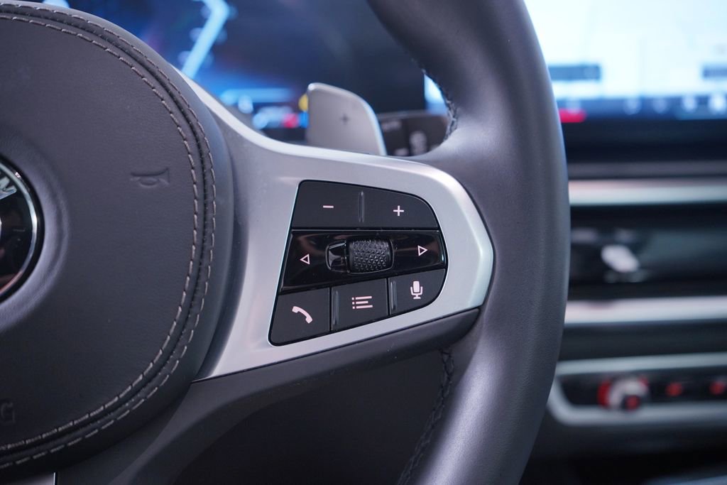 Used 2026 BMW X5 xDrive40i w/ M Sport Package image 21