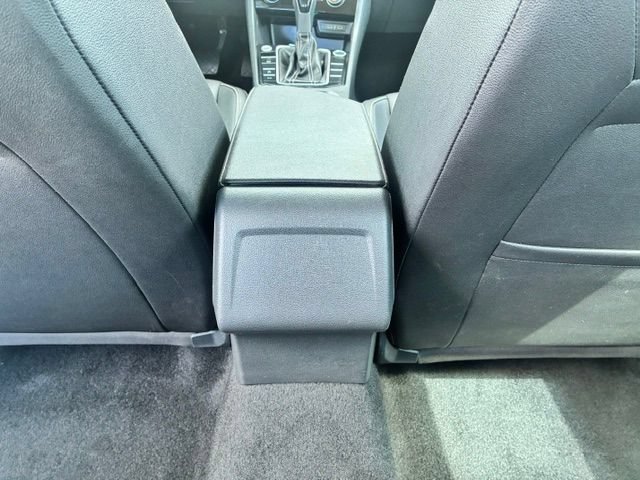 Used 2024 Volkswagen Jetta SE FWD image 19