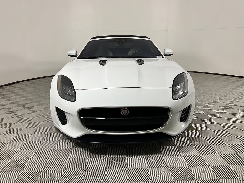 Used 2020 Jaguar F-TYPE Convertible RWD image 2