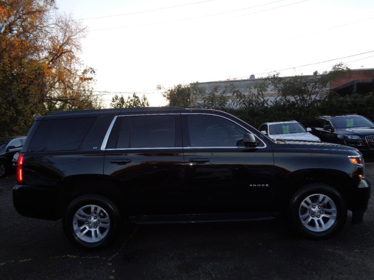 Used 2019 Chevrolet Tahoe LT image 4