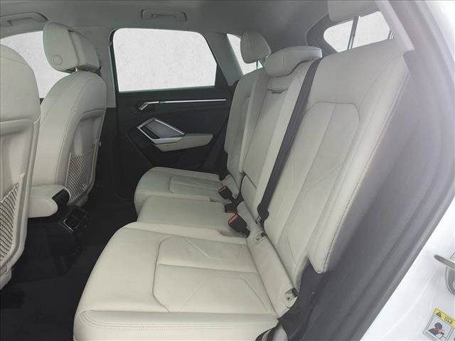Used 2025 Audi Q3 2.0T Premium Plus w/ Premium Plus Package AWD/4WD image 22