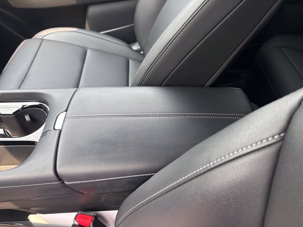 Used 2025 Nissan Murano SV AWD/4WD image 26