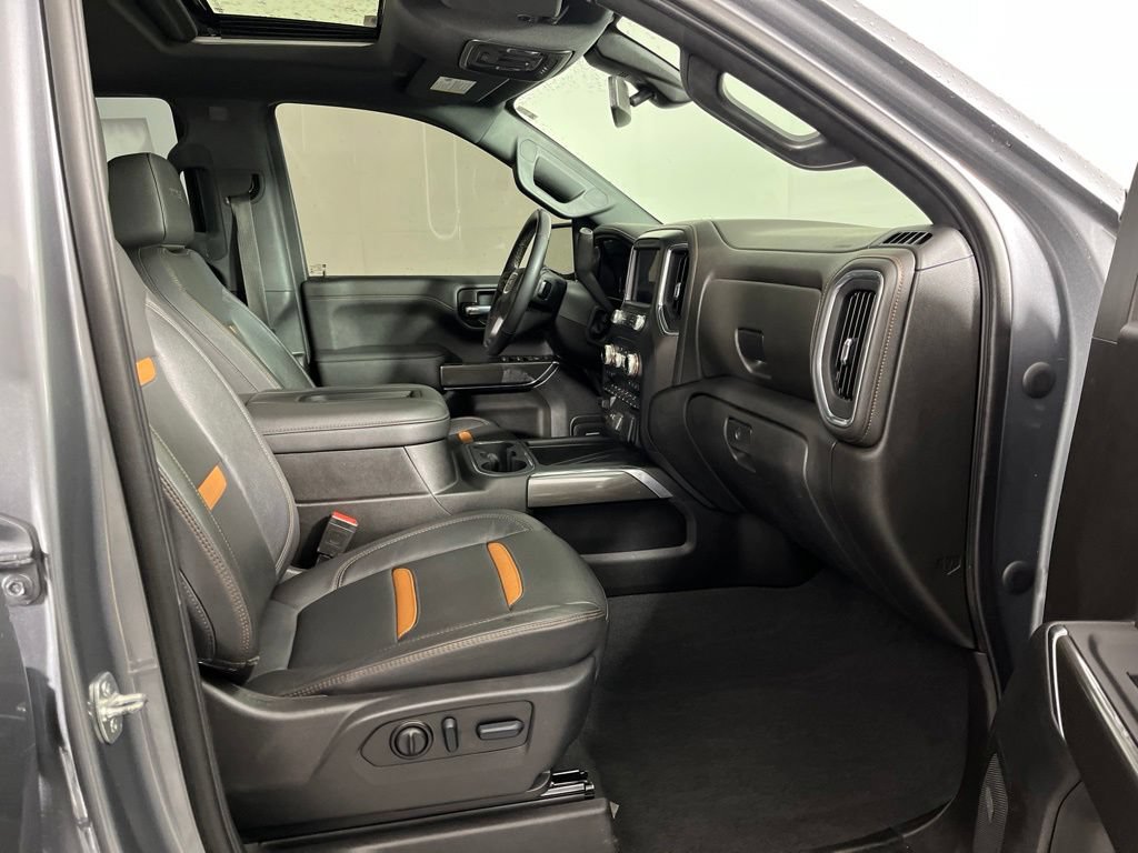 Certified 2022 GMC Sierra 1500 AT4 w/ AT4 Premium Package AWD/4WD image 5