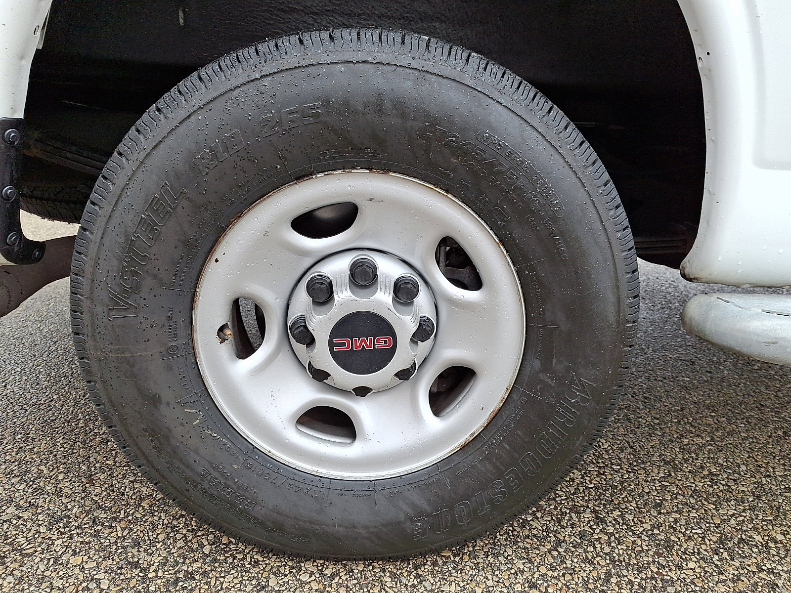 Used 2022 GMC Savana 2500 w/ Driver Convenience Package image 9