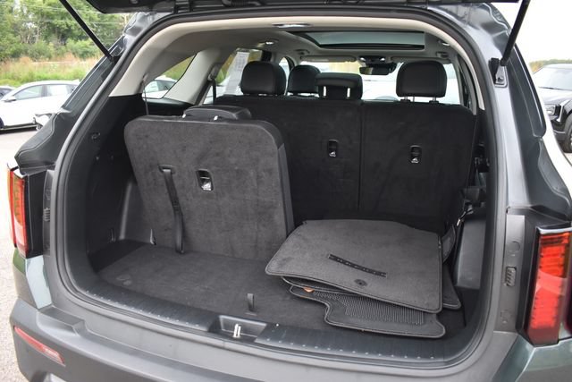 Certified 2023 Kia Sorento S w/ Panoramic Sunroof Package AWD/4WD image 19