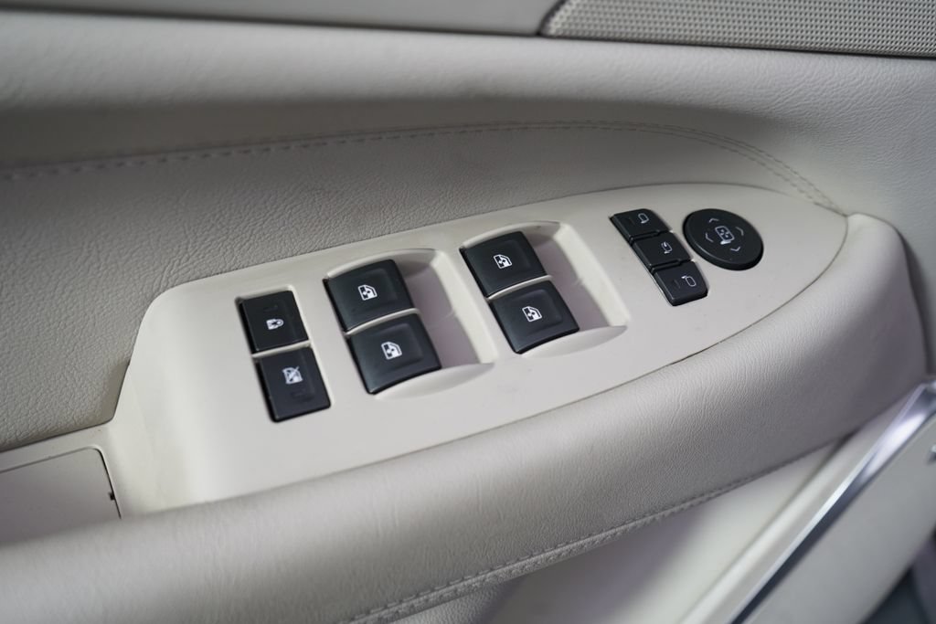Used 2019 Cadillac Escalade Premium Luxury AWD/4WD image 24