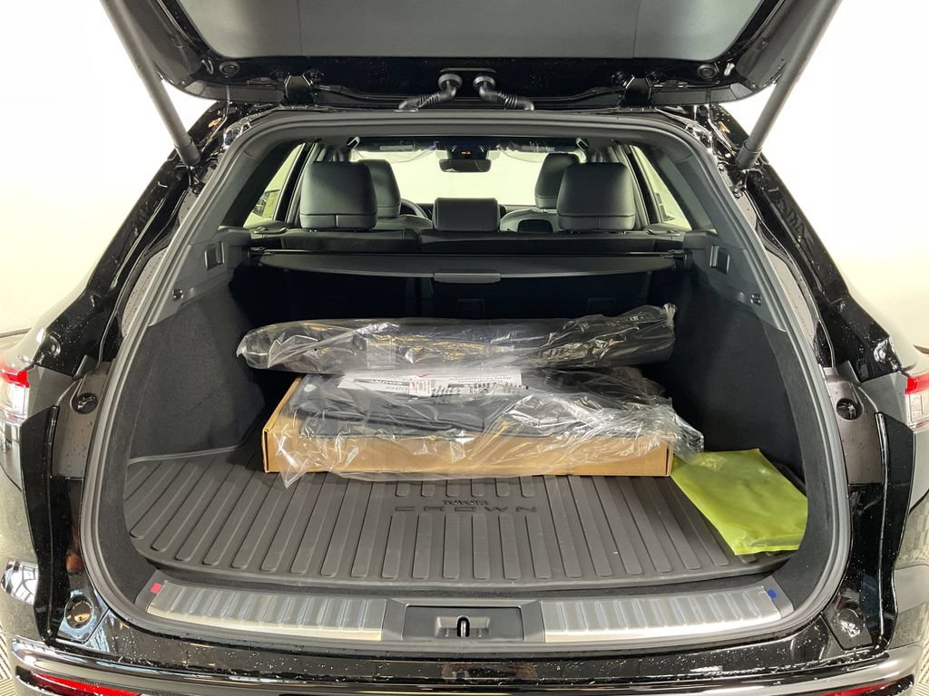 New 2026 Toyota Crown Signia AWD/4WD image 18