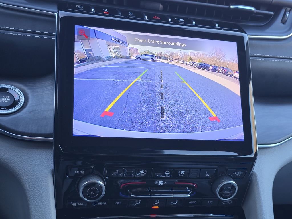 Used 2023 Jeep Grand Cherokee Overland image 19