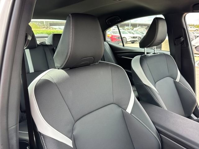 Used 2026 Toyota Camry SE FWD image 24