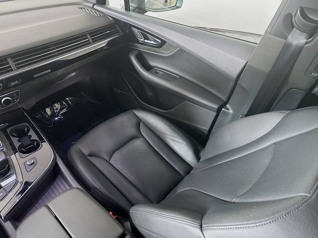 Used 2018 Audi Q7 3.0T Prestige AWD/4WD image 25