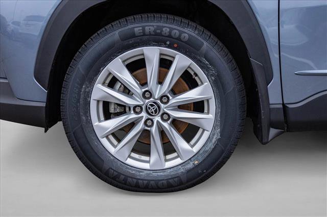 Used 2022 Toyota Corolla Cross LE w/ Moonroof Package image 9