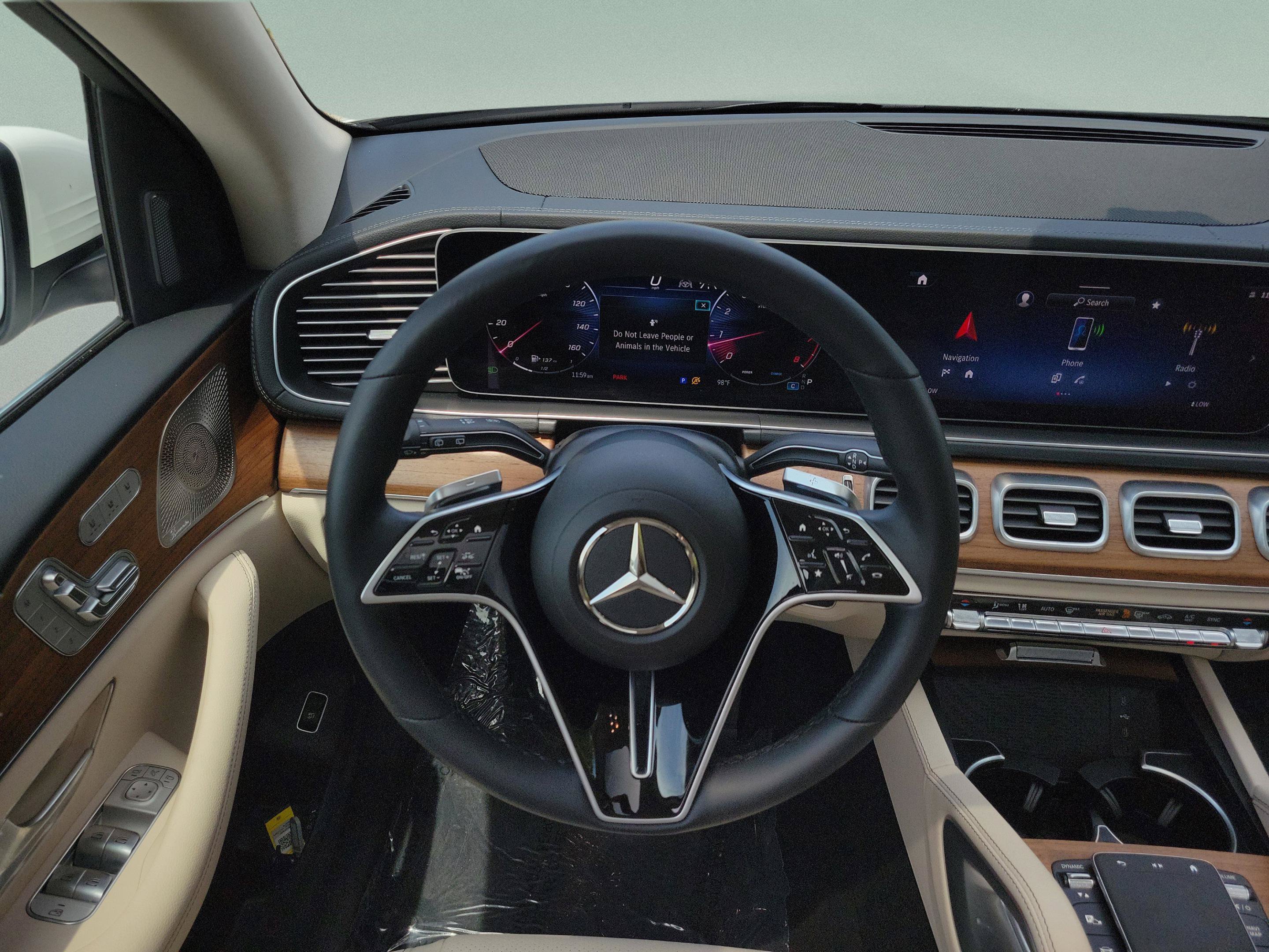 Certified 2026 Mercedes-Benz GLS 450 4MATIC image 18