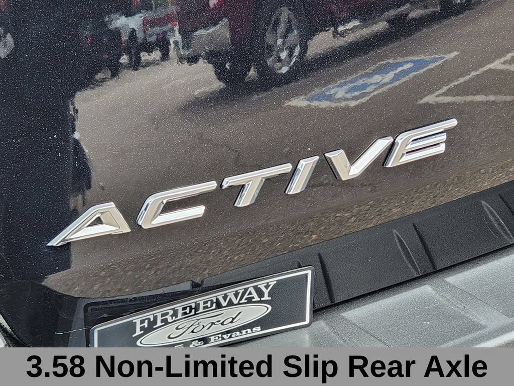 Used 2025 Ford Explorer Active w/ Active Comfort Package AWD/4WD image 16