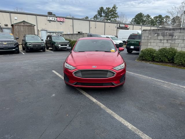 Used 2020 Ford Fusion SE image 3