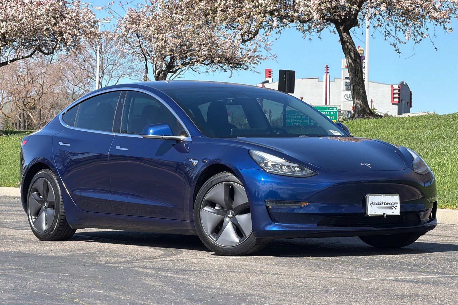 Used 2018 Tesla Model 3 Long Range image 2