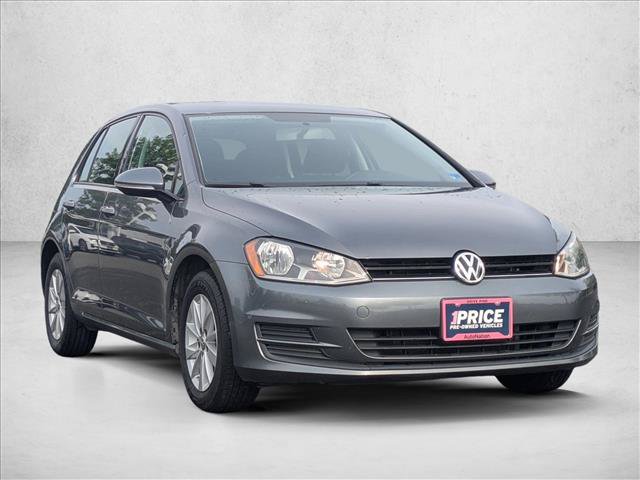 Used 2017 Volkswagen Golf S FWD image 3